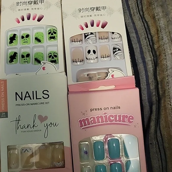 press on nails - Picture 2 of 5